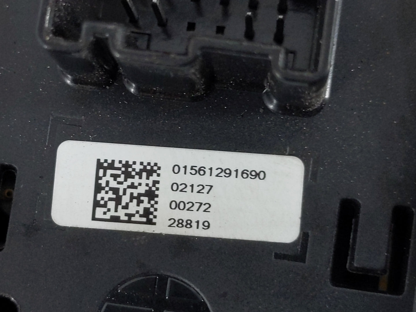 2019 Alfa Romeo Stelvio Master Power Window Switch Replacement Driver Side Left P/N:01561291690 Fits OEM Used Auto Parts - O