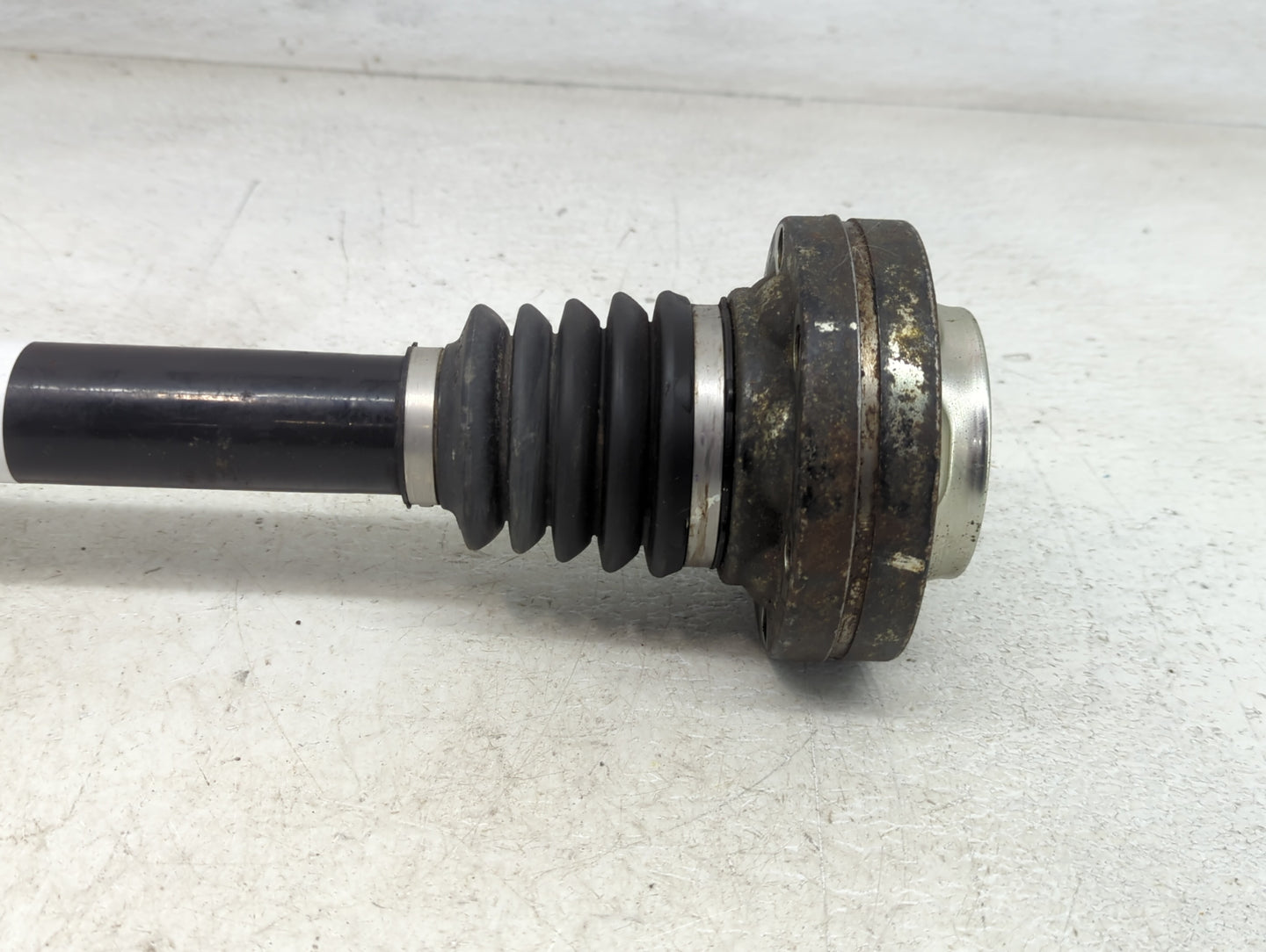 2019 Alfa Romeo Stelvio Axle Shaft Front Passenger Cv C/v - Oemusedautoparts1.com