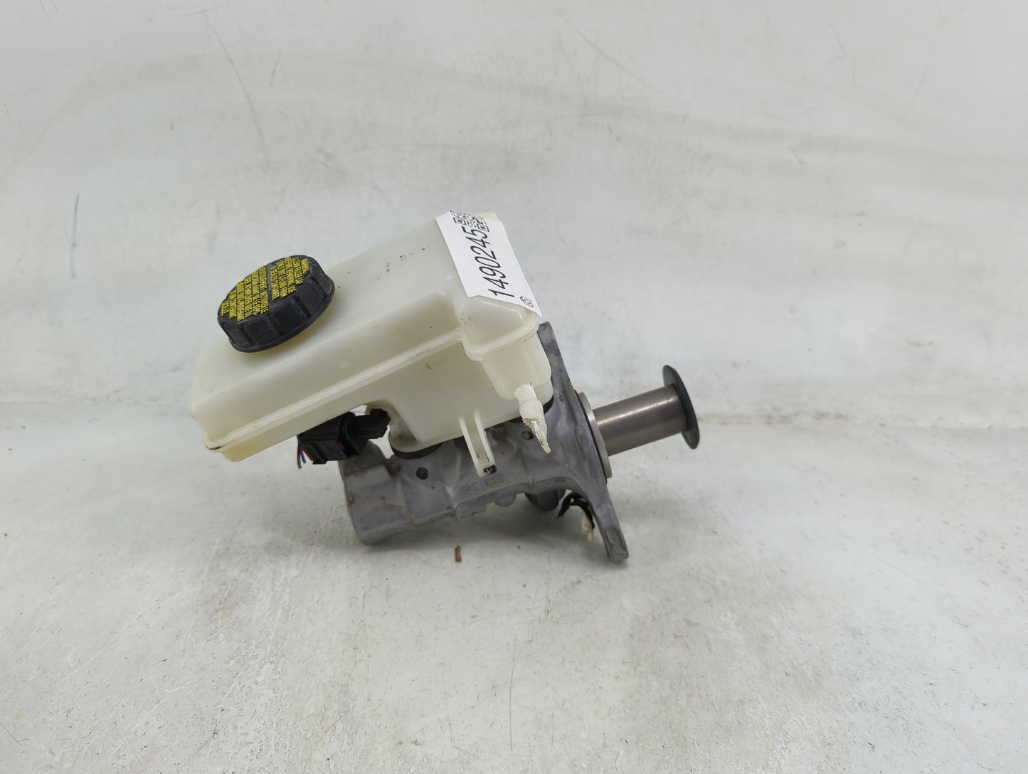 2019 Alfa Romeo Stelvio Brake Master Cylinder - Oemusedautoparts1.com