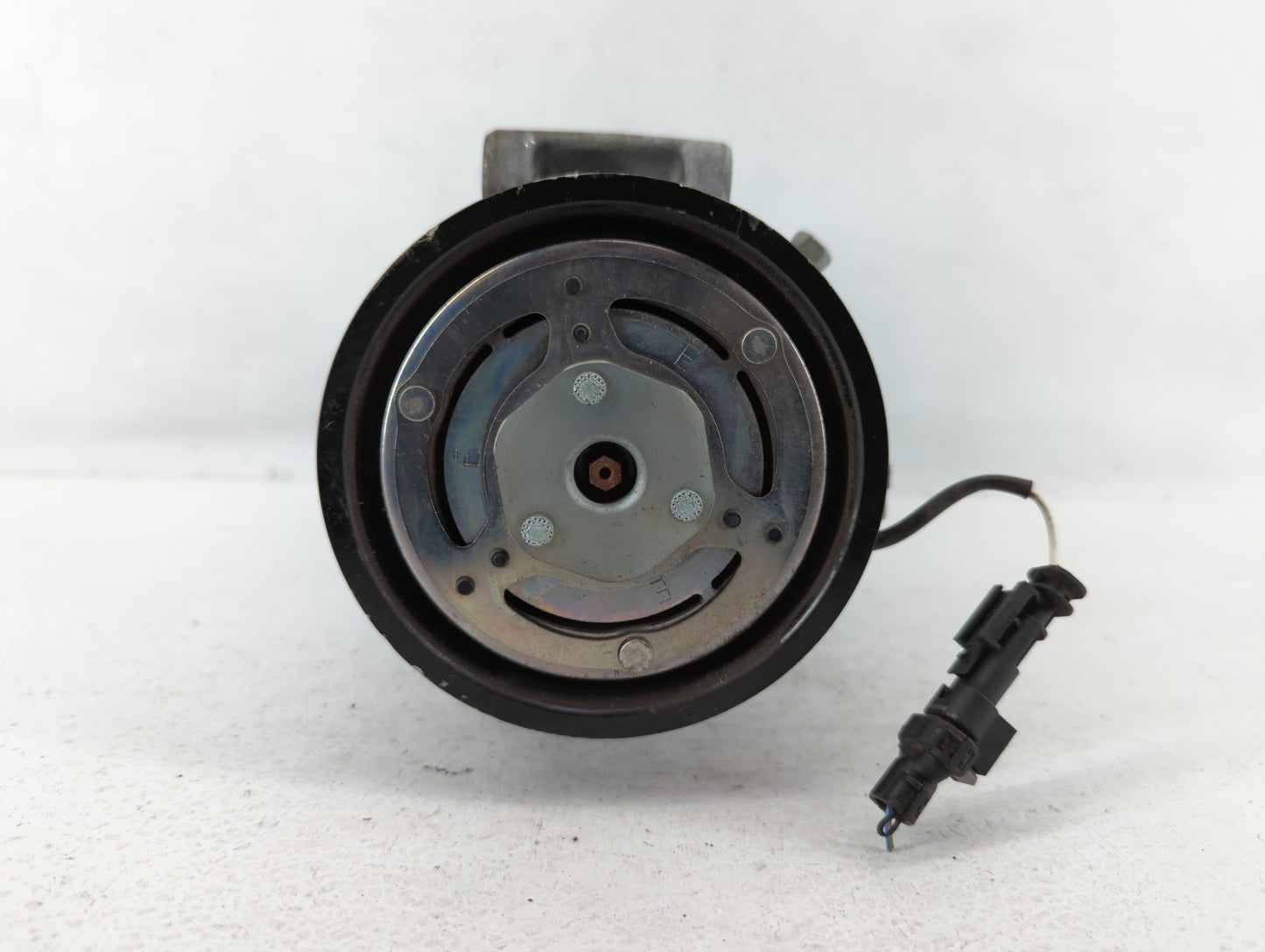 2019 Alfa Romeo Stelvio Air Conditioning A/c Ac Compressor Oem - Oemusedautoparts1.com