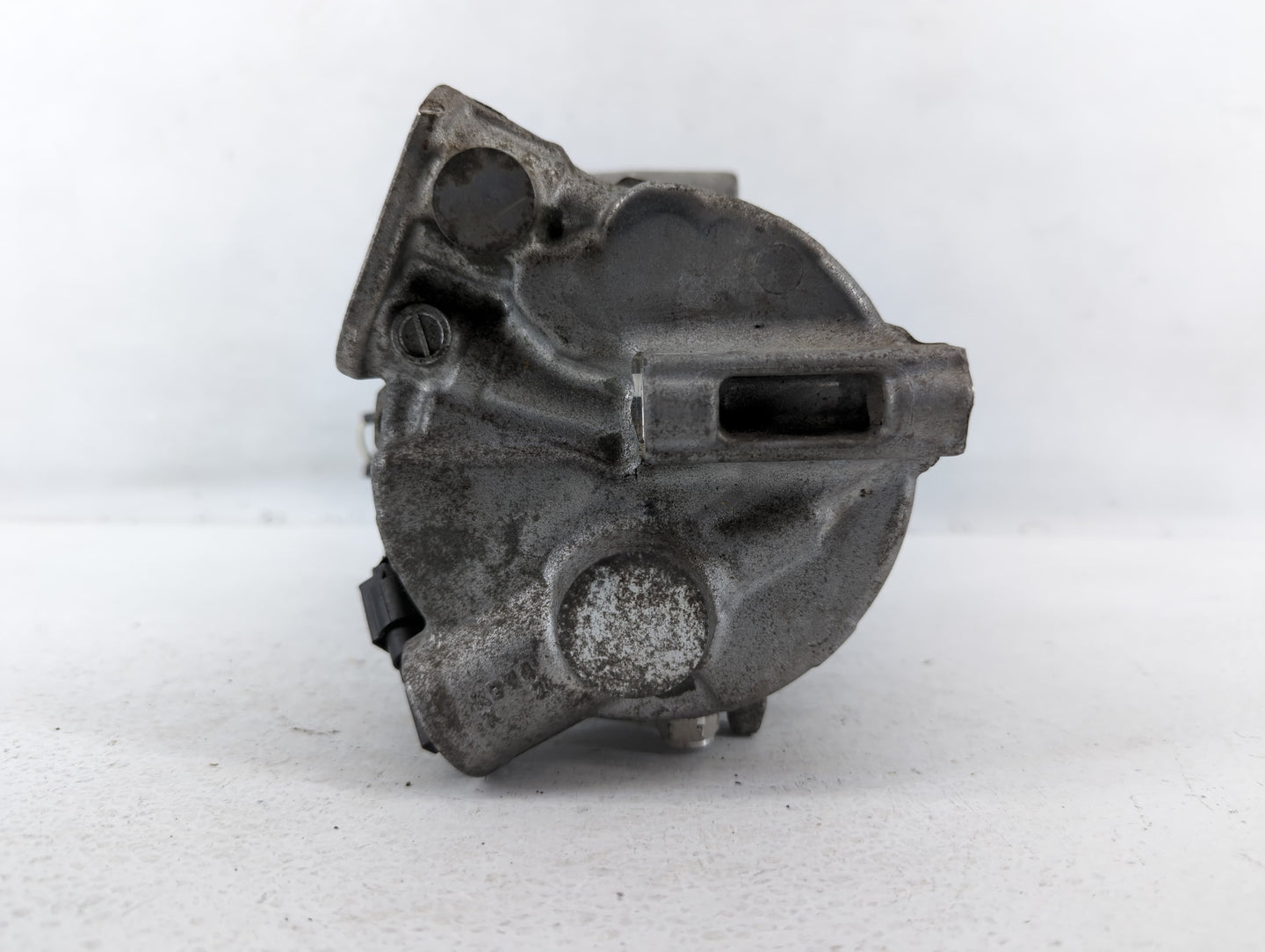 2019 Alfa Romeo Stelvio Air Conditioning A/c Ac Compressor Oem - Oemusedautoparts1.com