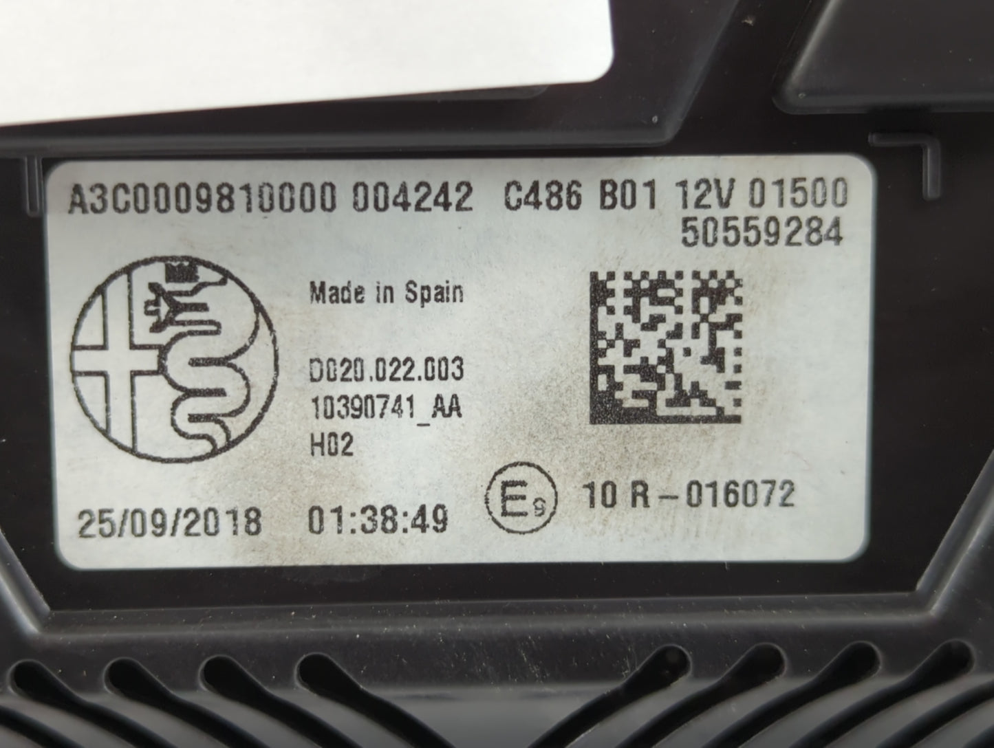 2019 Alfa Romeo Stelvio Instrument Cluster Speedometer Gauges P/N:50559284 10390741_AA Fits OEM Used Auto Parts - Oemusedaut