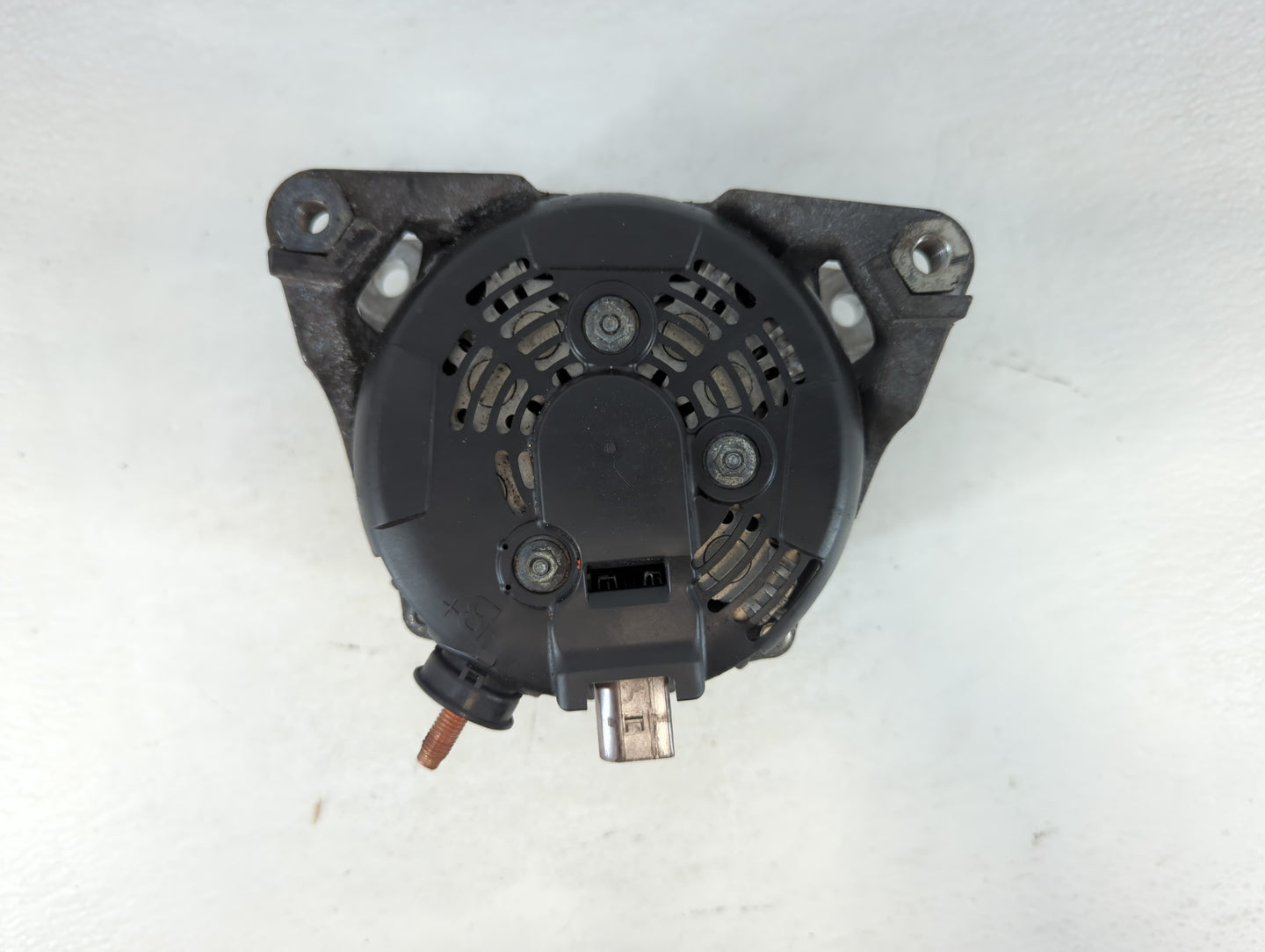 2019 Alfa Romeo Stelvio Alternator Replacement Generator Charging Assembly Engine OEM P/N:104211-0690 50537696 Fits Fits 201