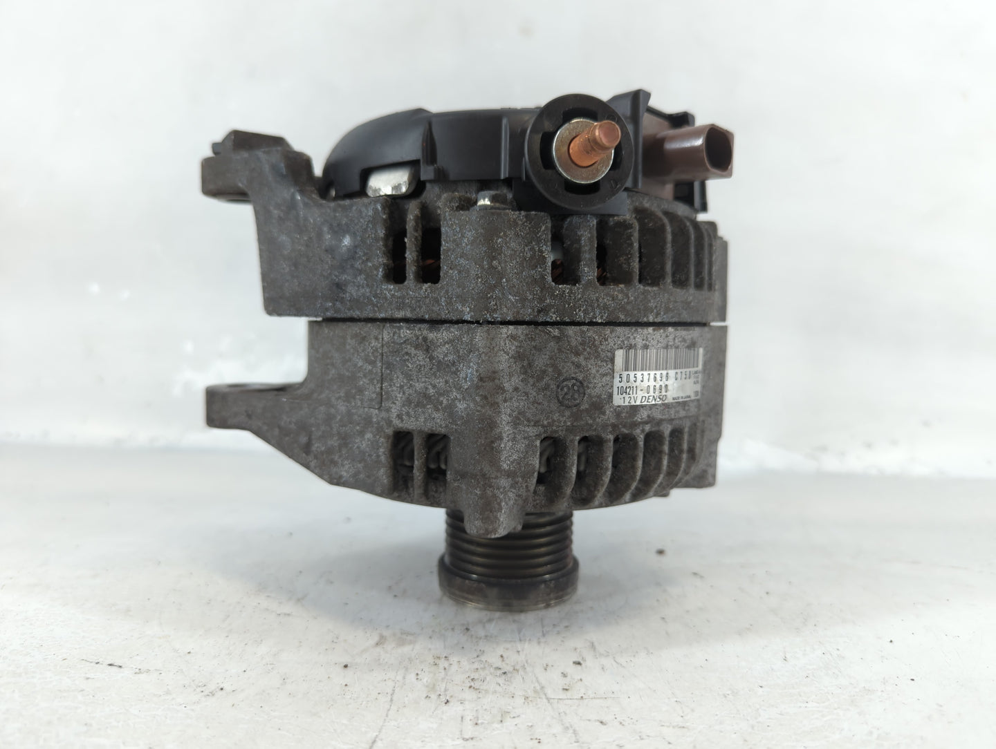 2019 Alfa Romeo Stelvio Alternator Replacement Generator Charging Assembly Engine OEM P/N:104211-0690 50537696 Fits Fits 201