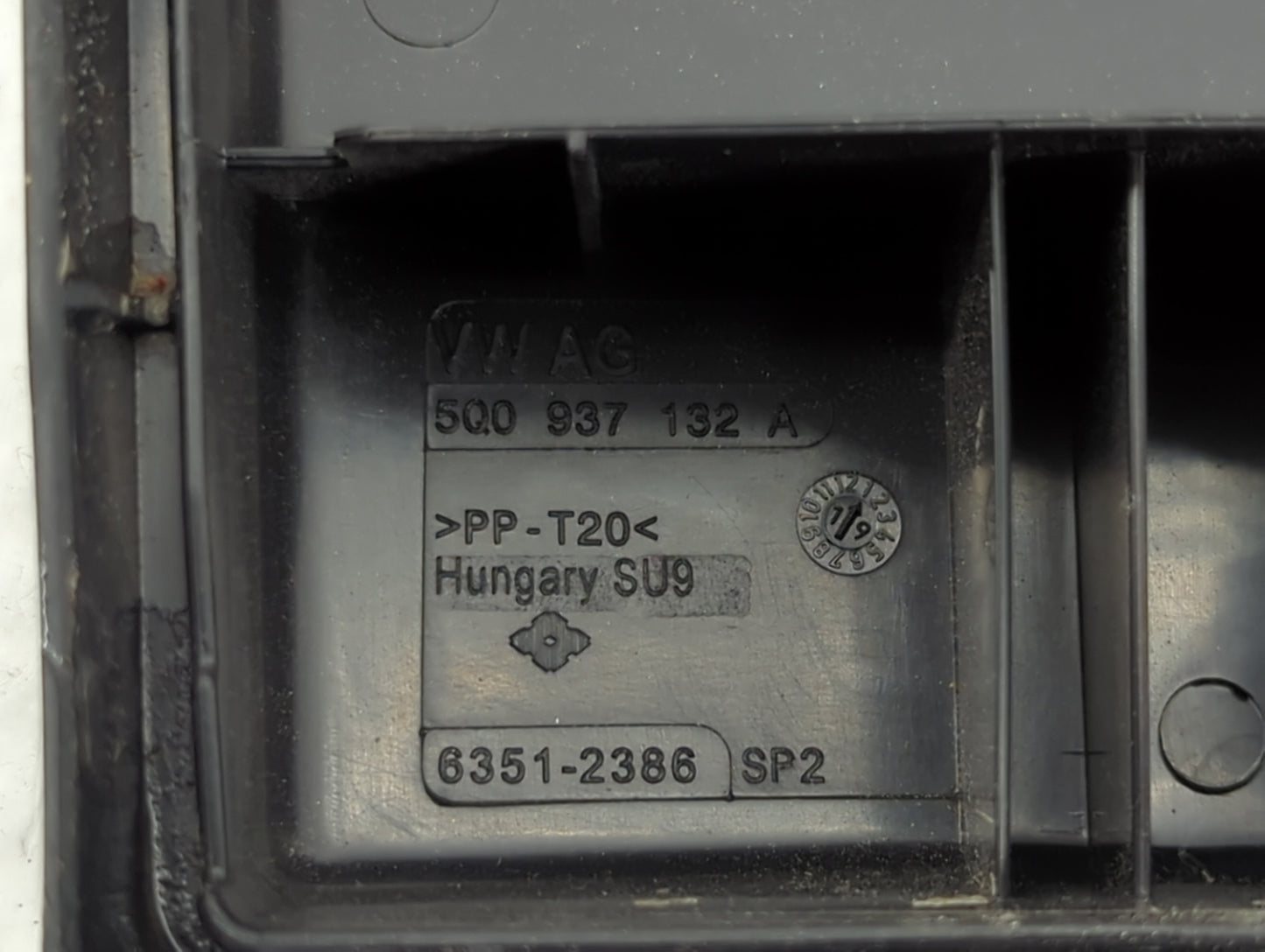 2015-2018 Audi A3 Fusebox Fuse Box Panel Relay Module P/N:6351-2386 5Q0 937 132 A Fits Fits 2015 2016 2017 2018 2019 2020 20