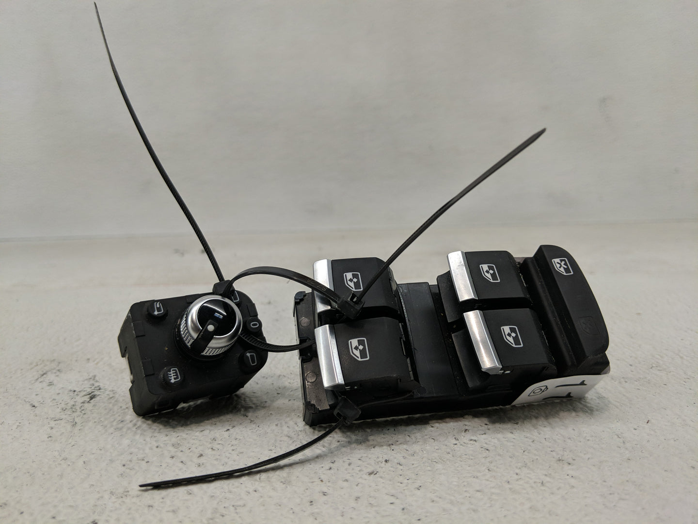 2017-2019 Audi A4 Master Power Window Switch Replacement Driver Side Left P/N:10121577 Fits Fits 2017 2018 2019 OEM Used Aut