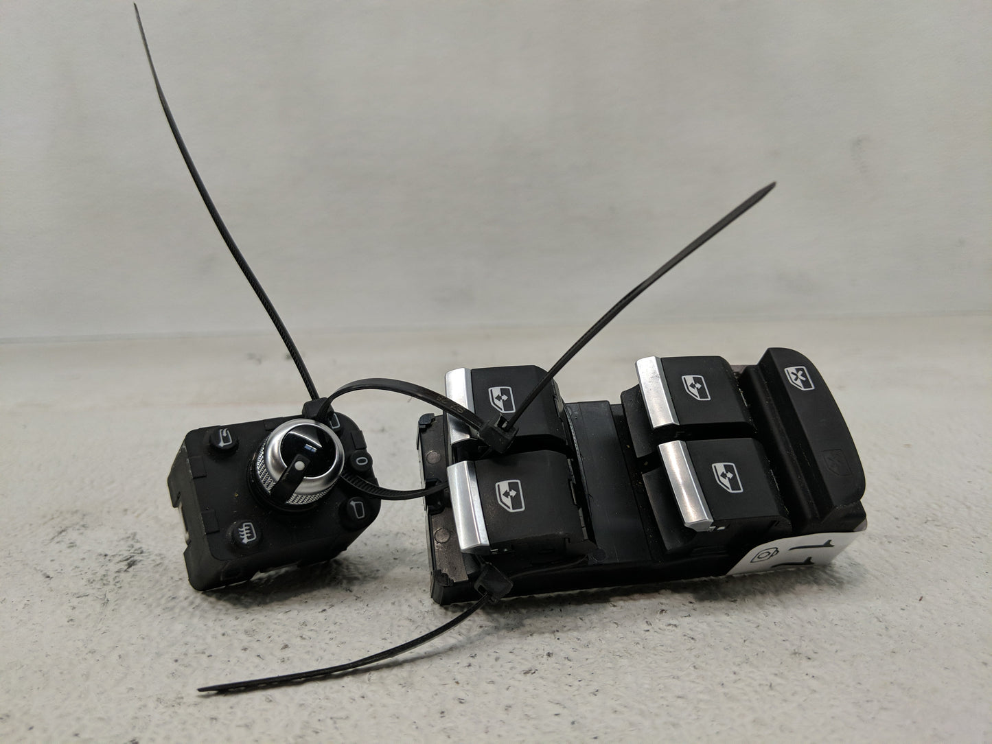 2017-2019 Audi A4 Master Power Window Switch Replacement Driver Side Left P/N:10121577 Fits Fits 2017 2018 2019 OEM Used Aut