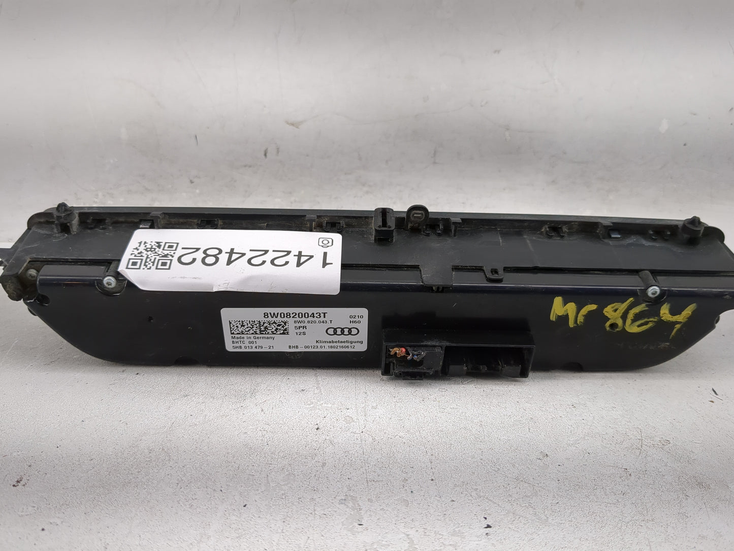 2017-2019 Audi A4 Climate Control Module Temperature AC/Heater Replacement P/N:8W0820043T 5HB01347921 Fits OEM Used Auto Par