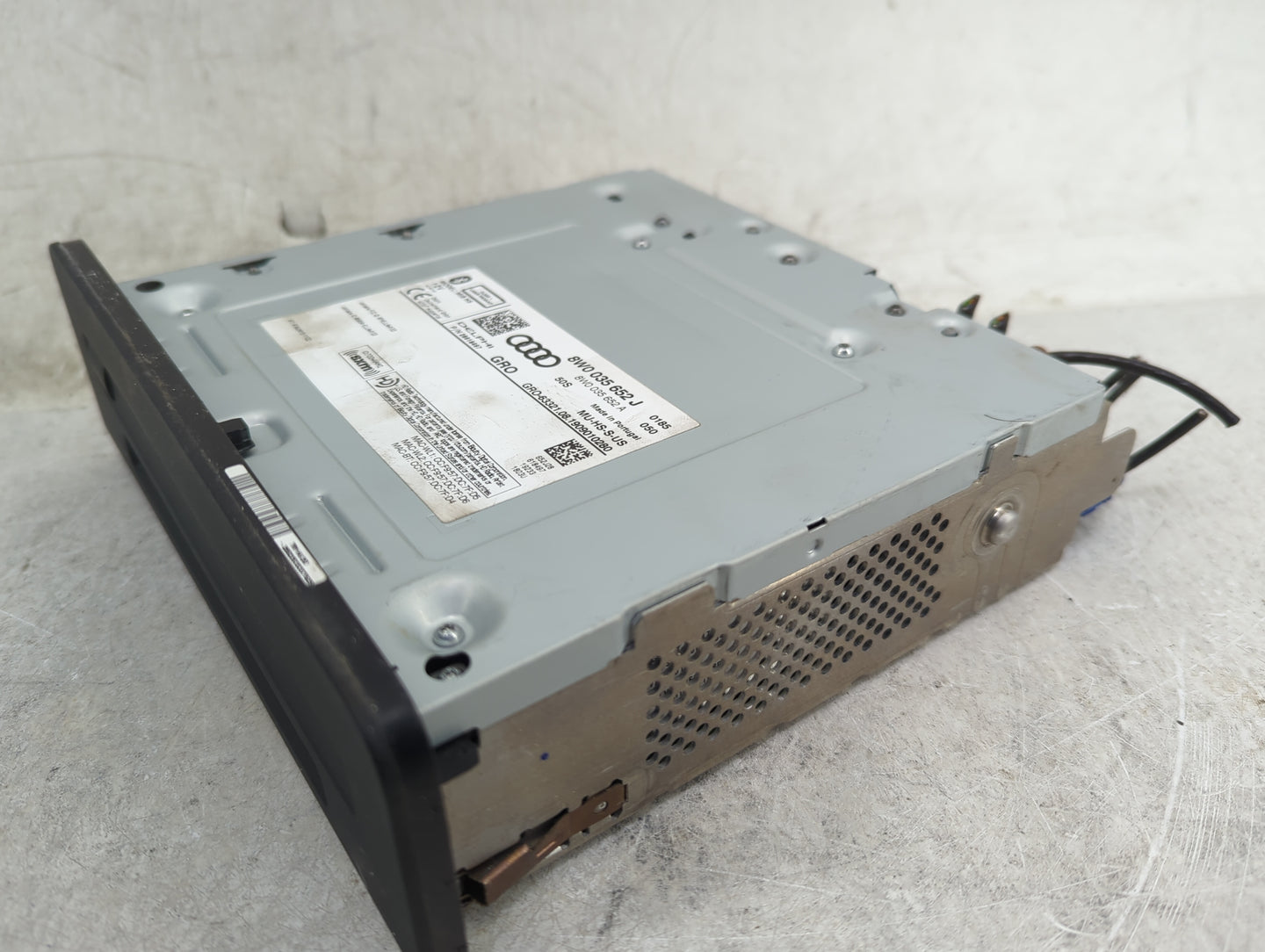 2017-2019 Audi A4 Radio AM FM Cd Player Receiver Replacement P/N:8W0035652J 8W0035652A, 28618497 Fits Fits 2017 2018 2019 20