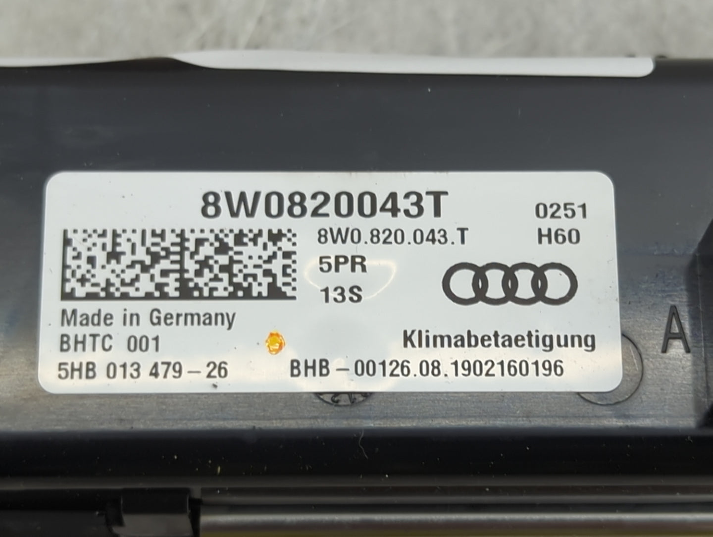 2017-2019 Audi A4 Climate Control Module Temperature AC/Heater Replacement P/N:8W0820043T Fits Fits 2017 2018 2019 2020 OEM 