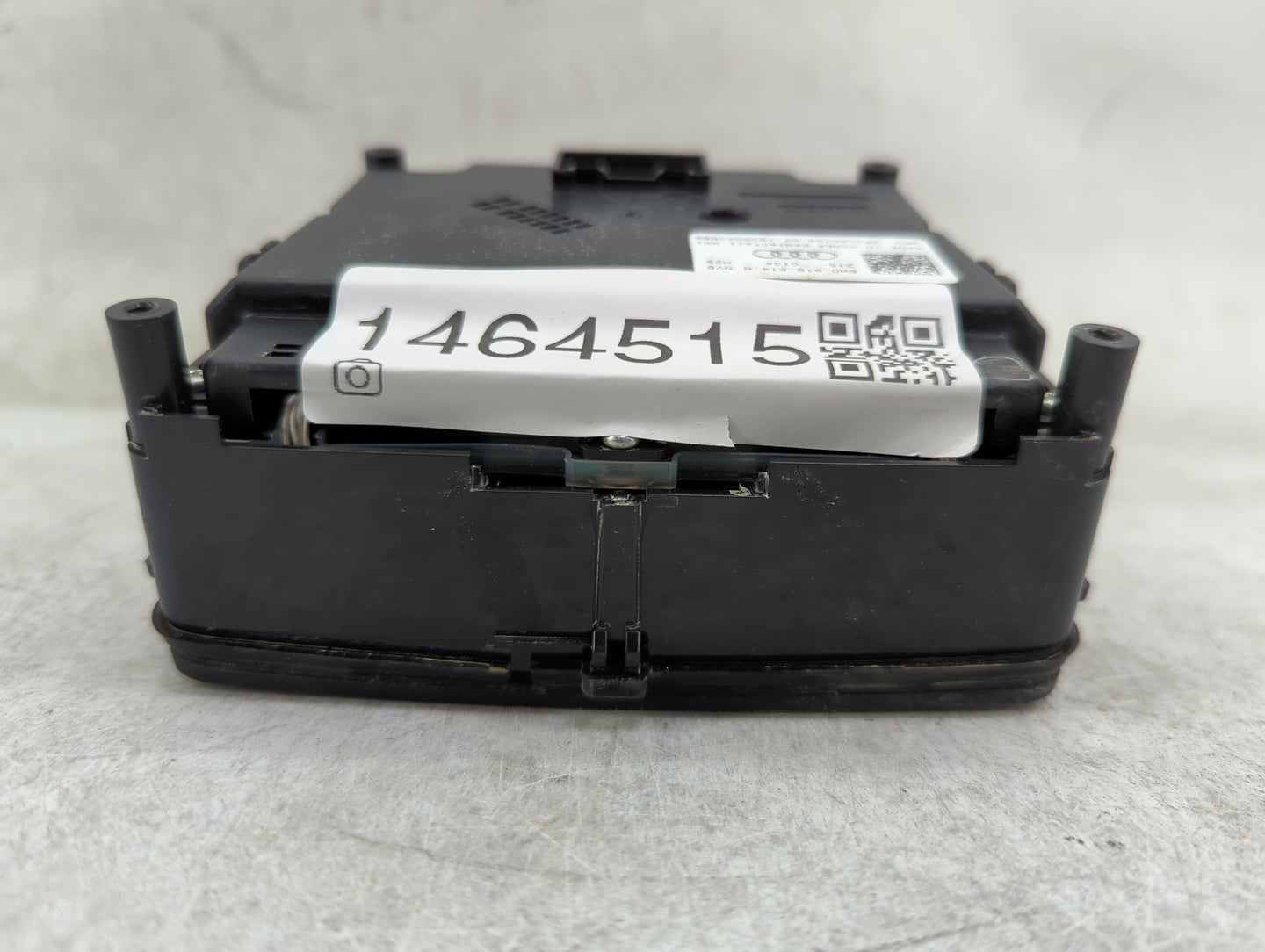 2017-2019 Audi A4 Radio Control Panel - Oemusedautoparts1.com