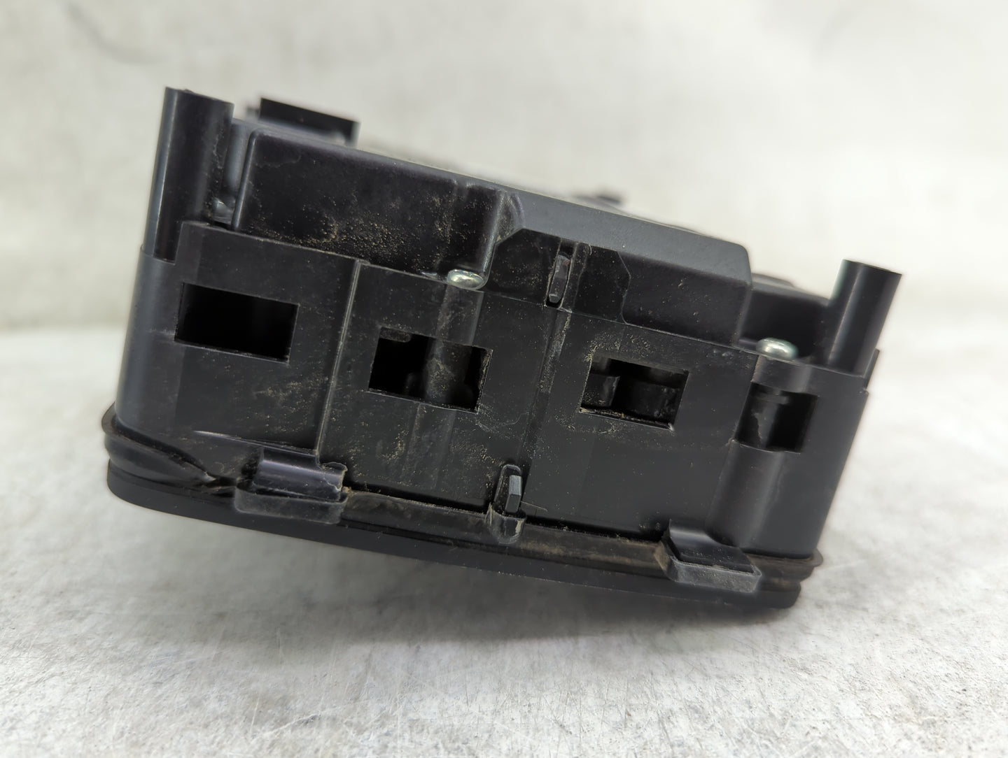2017-2019 Audi A4 Radio Control Panel - Oemusedautoparts1.com