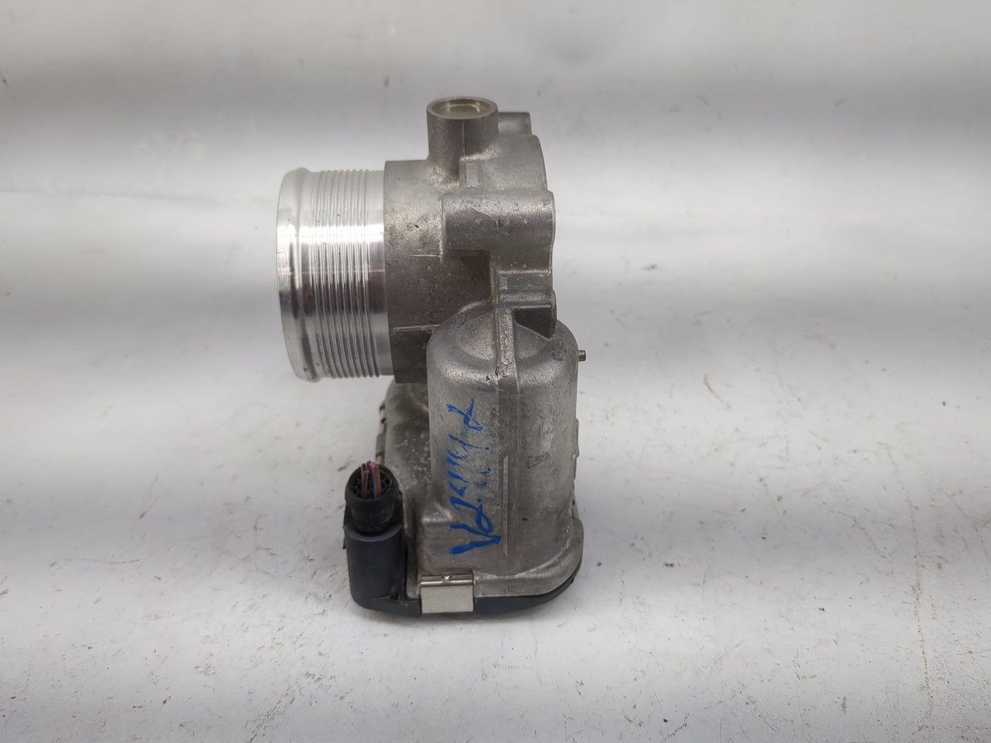 2017-2020 Audi A4 Throttle Body P/N:06K133062AS 0280750824 Fits Fits 2017 2018 2019 2020 2021 2022 OEM Used Auto Parts - Oem