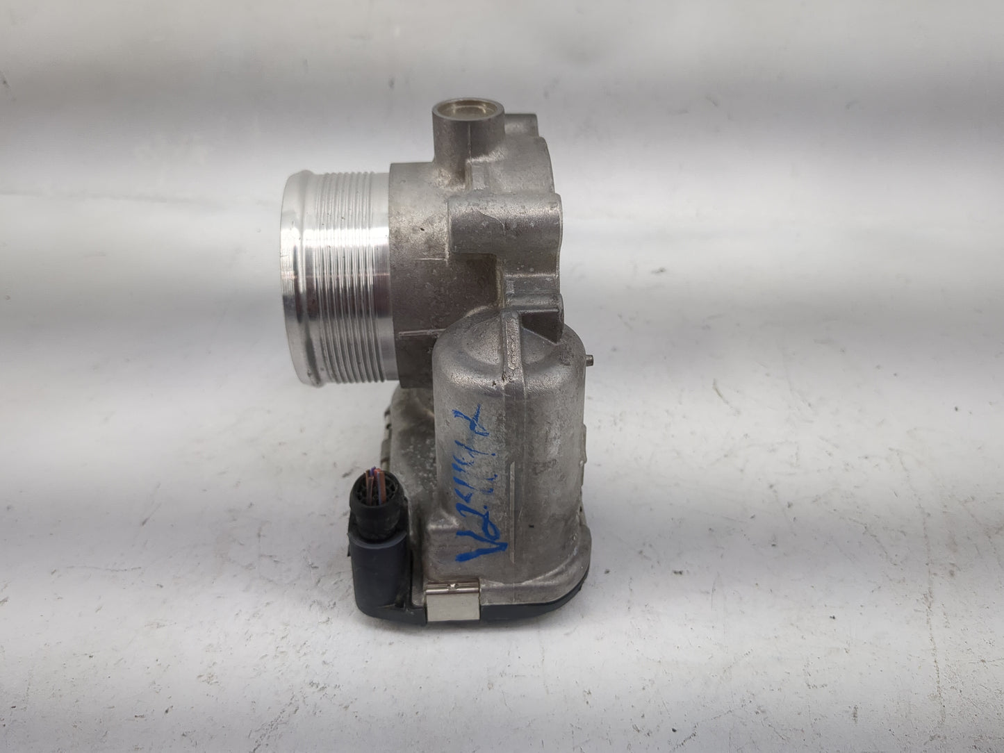 2017-2020 Audi A4 Throttle Body P/N:06K133062AS 0280750824 Fits Fits 2017 2018 2019 2020 2021 2022 OEM Used Auto Parts - Oem