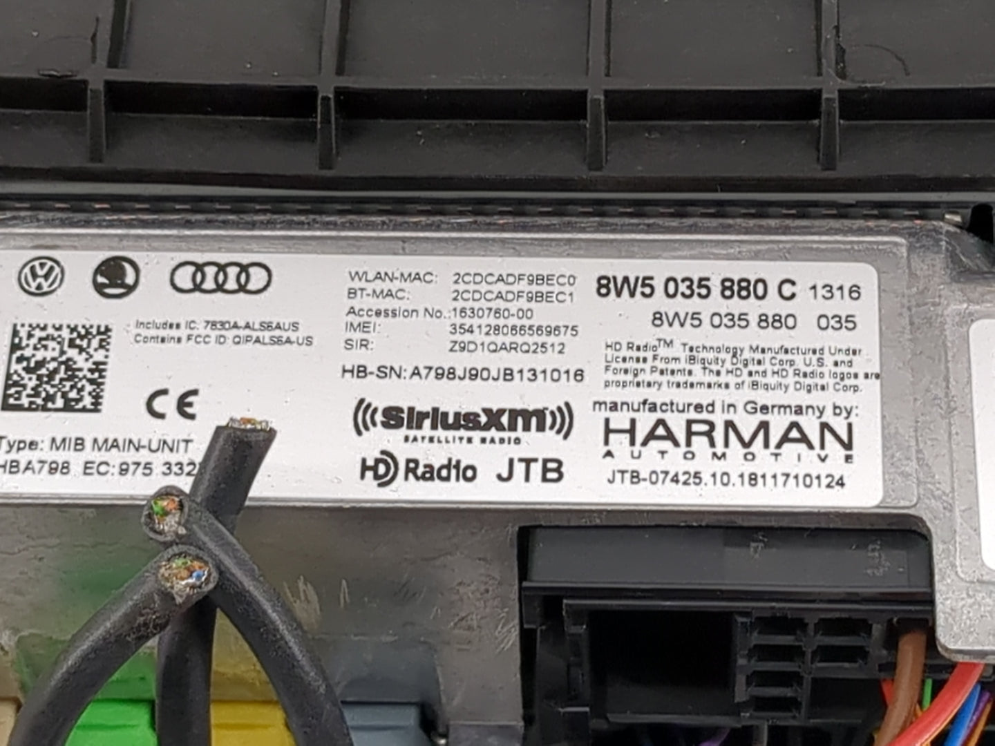 2019 Audi A5 Radio AM FM Cd Player Receiver Replacement P/N:8W5 035 880 C Fits OEM Used Auto Parts - Oemusedautoparts1.com