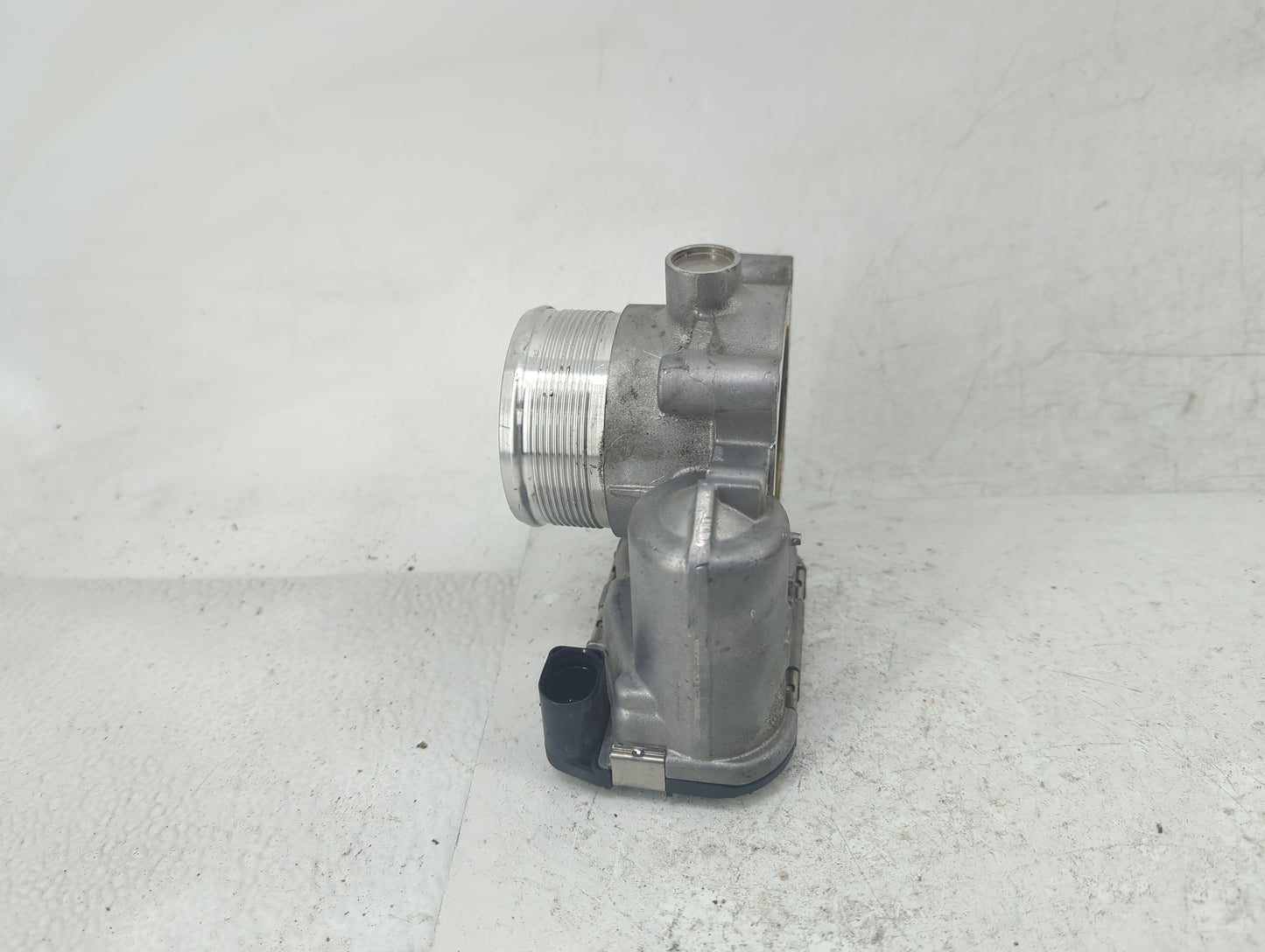 2018 Audi A5 Throttle Body P/N:0 280 750 824 06K 133 062 AS Fits Fits 2017 2019 2020 2021 2022 OEM Used Auto Parts - Oemused
