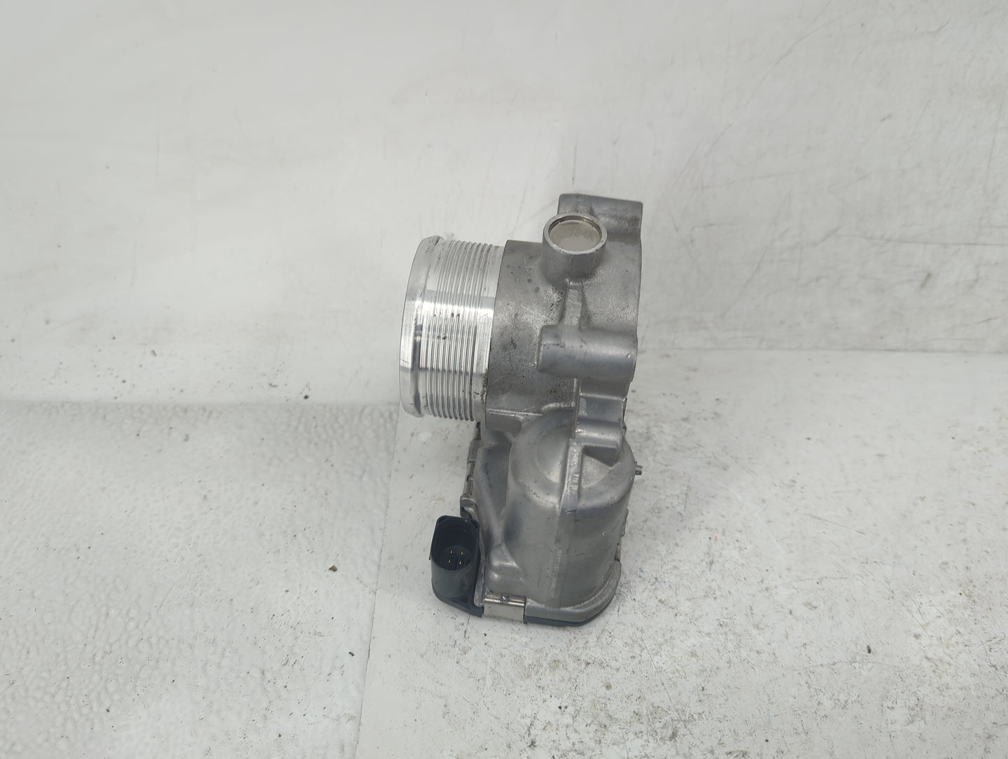 2018 Audi A5 Throttle Body P/N:0 280 750 824 06K 133 062 AS Fits Fits 2017 2019 2020 2021 2022 OEM Used Auto Parts - Oemused