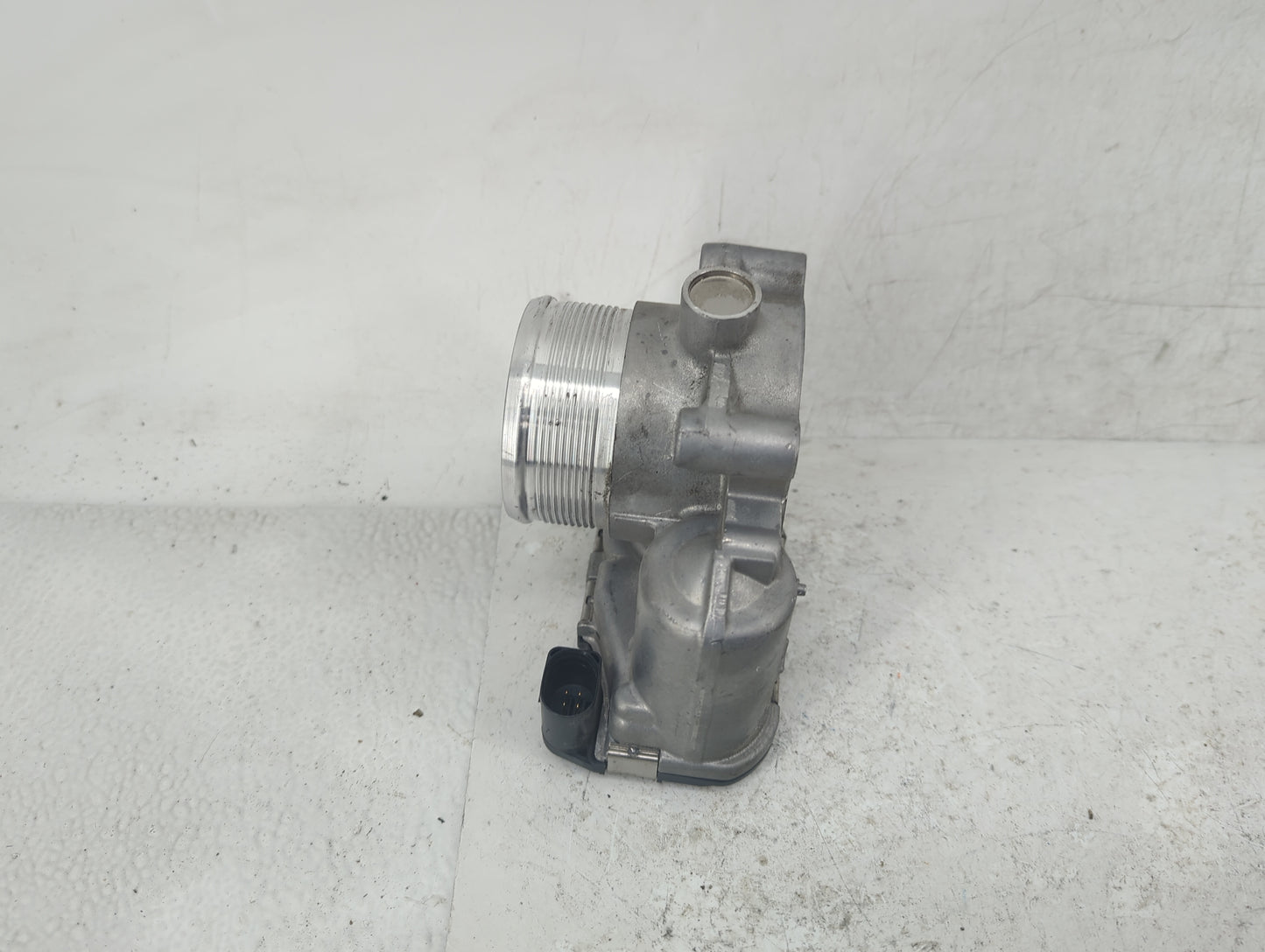 2018 Audi A5 Throttle Body P/N:0 280 750 824 06K 133 062 AS Fits Fits 2017 2019 2020 2021 2022 OEM Used Auto Parts - Oemused