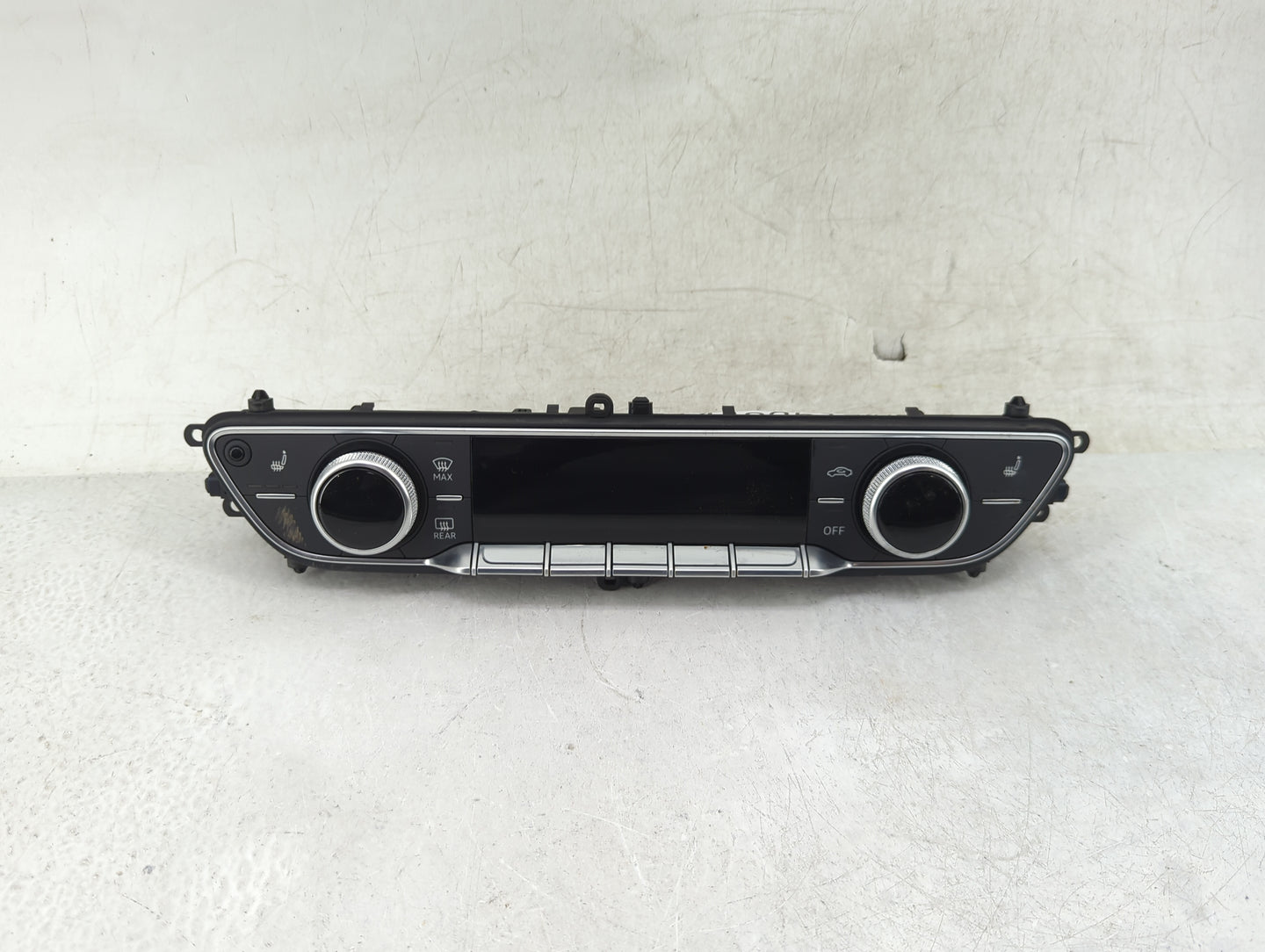 2019 Audi A5 Climate Control Module Temperature AC/Heater Replacement P/N:8W0820043T 8W0.820.043.T, 5HB013479-26 Fits OEM Us