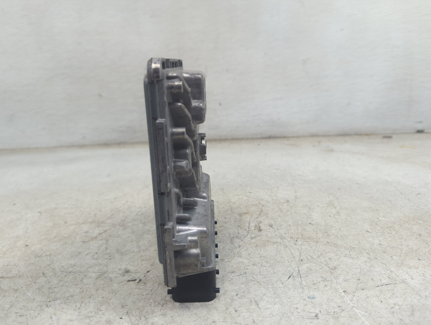2019 Audi A5 PCM Engine Control Computer ECU ECM PCU OEM P/N:06L907425C SIMOS18.41 Fits OEM Used Auto Parts - Oemusedautopar