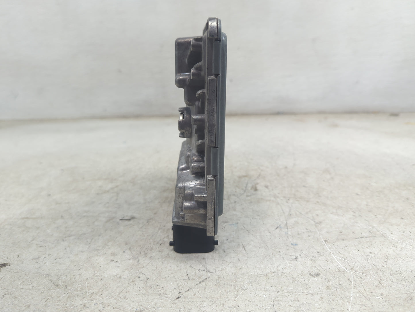 2019 Audi A5 PCM Engine Control Computer ECU ECM PCU OEM P/N:06L907425C SIMOS18.41 Fits OEM Used Auto Parts - Oemusedautopar