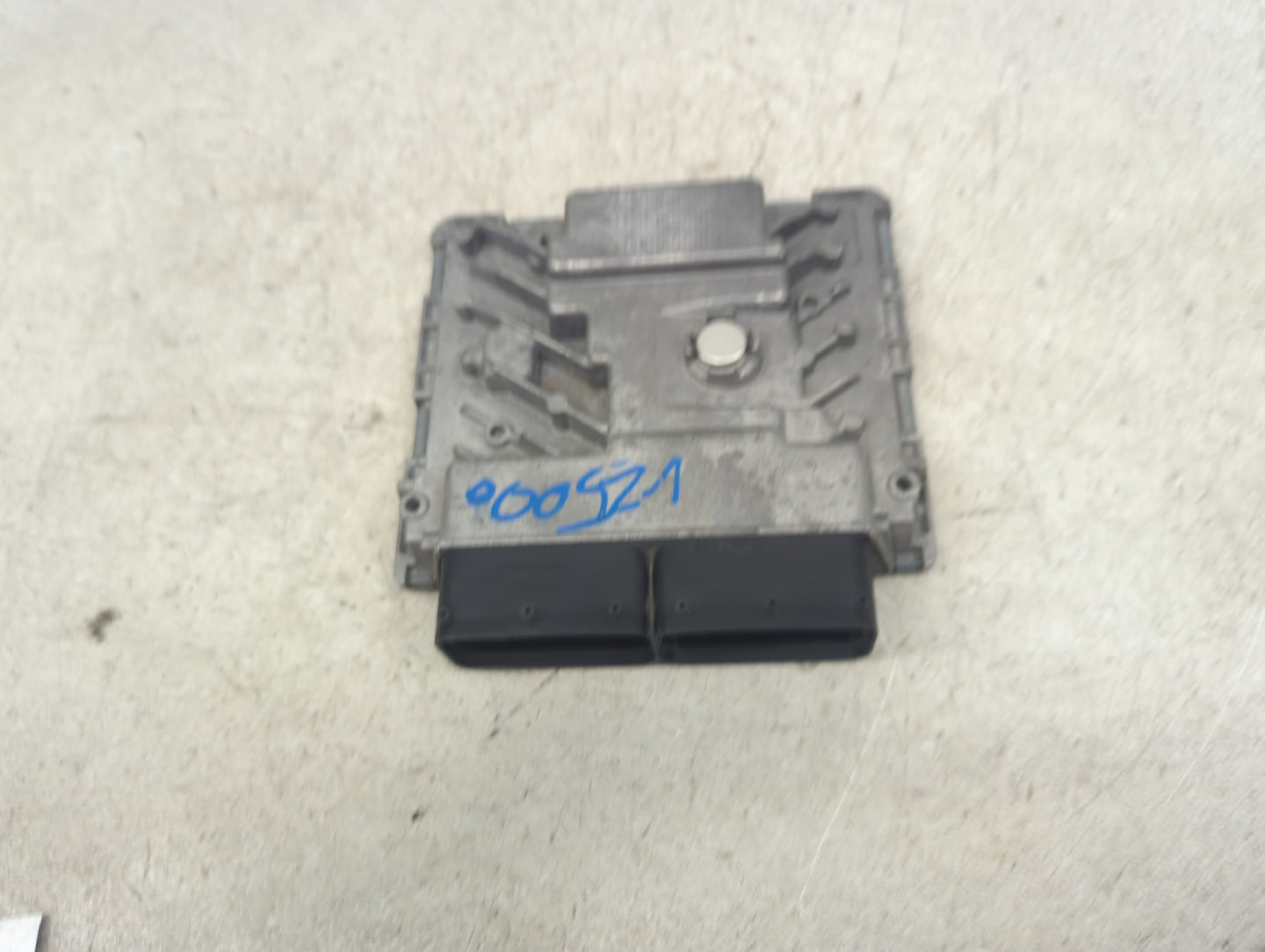 2019 Audi A5 PCM Engine Control Computer ECU ECM PCU OEM P/N:06L907425C SIMOS18.41 Fits OEM Used Auto Parts - Oemusedautopar