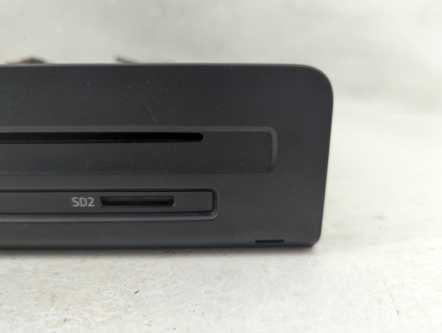 2019 Audi Q5 Radio AM FM Cd Player Receiver Replacement P/N:8W0 035 652 J Fits OEM Used Auto Parts - Oemusedautoparts1.com