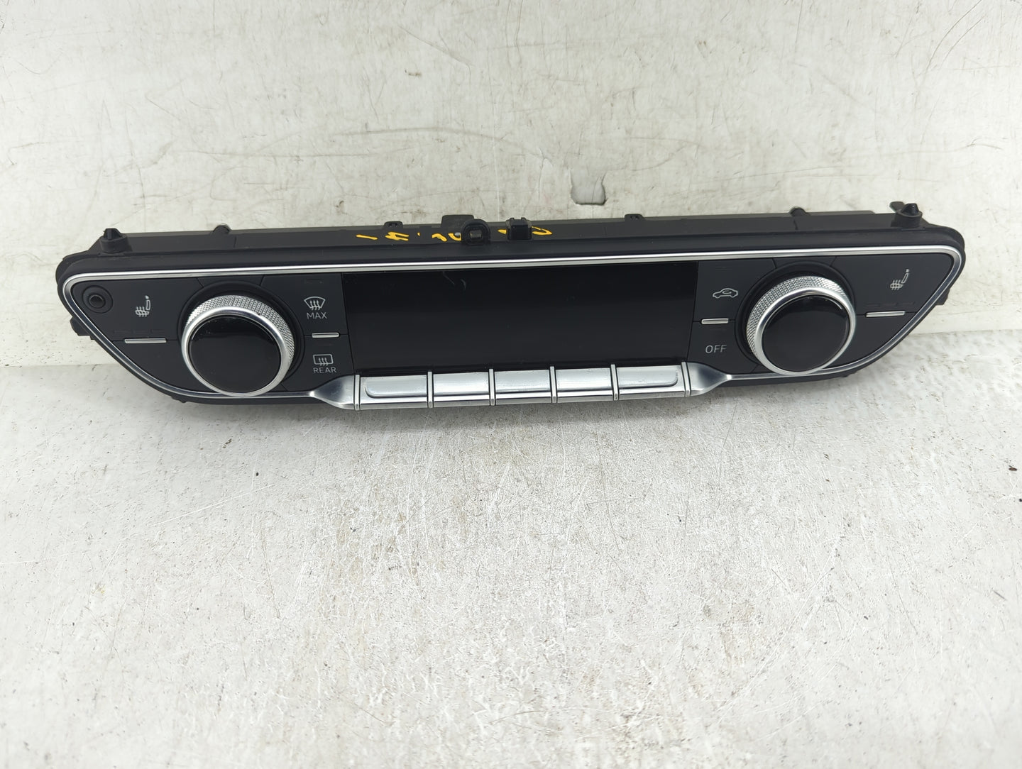 2018-2020 Audi Q5 Climate Control Module Temperature AC/Heater Replacement P/N:80A820043N Fits Fits 2017 2018 2019 2020 OEM 