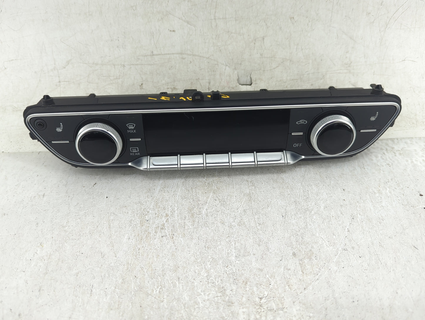 2018-2020 Audi Q5 Climate Control Module Temperature AC/Heater Replacement P/N:80A820043N Fits Fits 2017 2018 2019 2020 OEM 