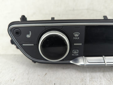2018-2020 Audi Q5 Climate Control Module Temperature AC/Heater Replacement P/N:80A820043N Fits Fits 2017 2018 2019 2020 OEM Used Auto Parts