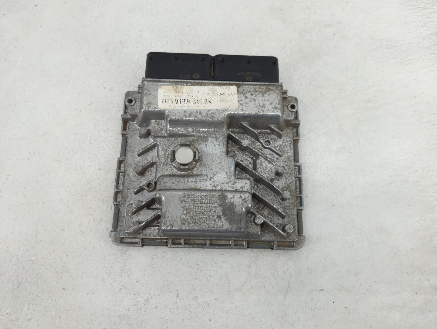 2018-2020 Audi Q5 PCM Engine Control Computer ECU ECM PCU OEM P/N:06L 907 425 C Fits Fits 2018 2019 2020 OEM Used Auto Parts