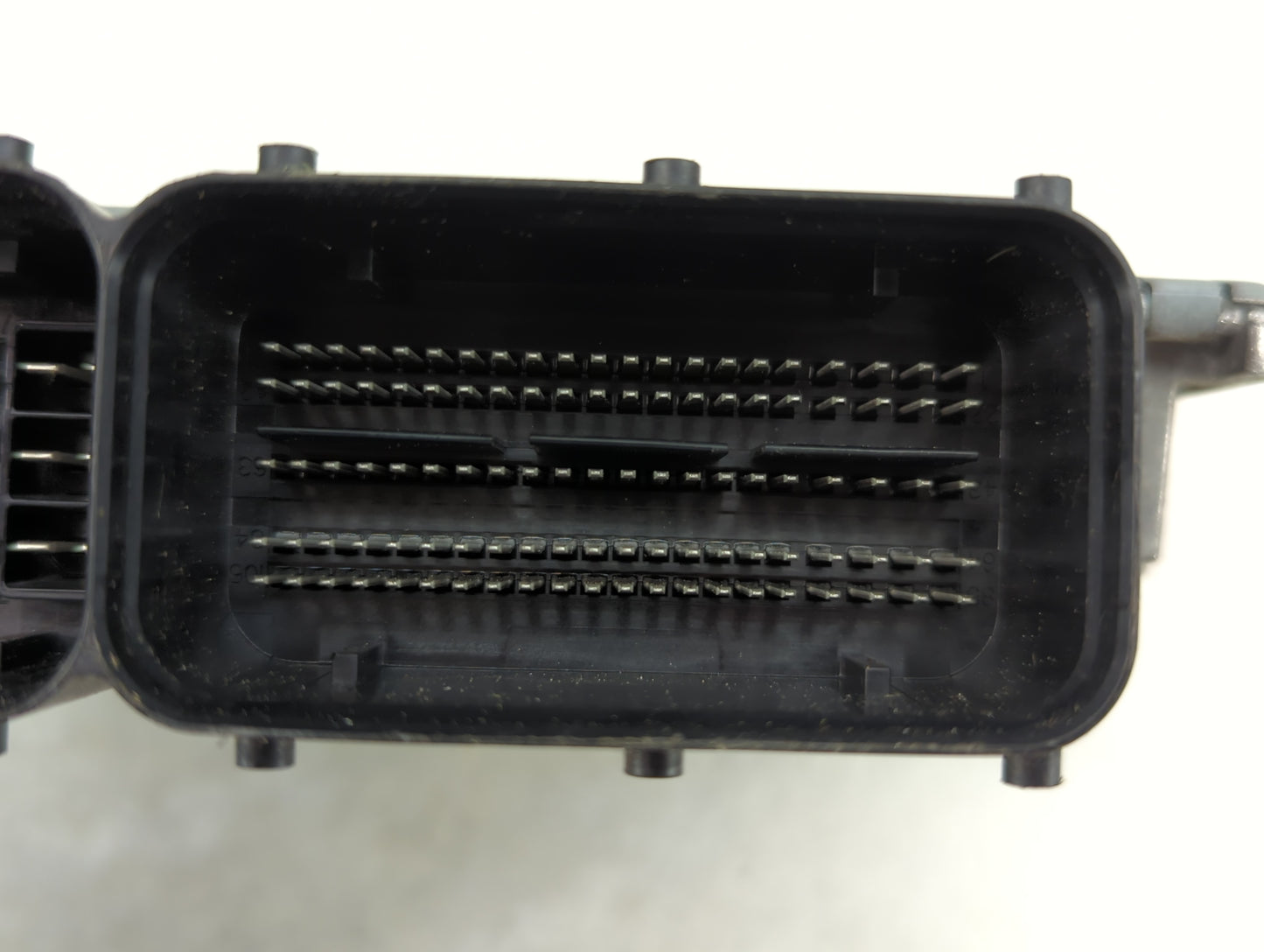 2018-2020 Audi Q5 PCM Engine Control Computer ECU ECM PCU OEM P/N:06L 907 425 C Fits Fits 2018 2019 2020 OEM Used Auto Parts