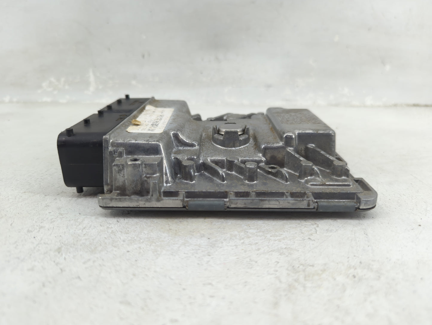 2018-2020 Audi Q5 PCM Engine Control Computer ECU ECM PCU OEM P/N:06L 907 425 C Fits Fits 2018 2019 2020 OEM Used Auto Parts