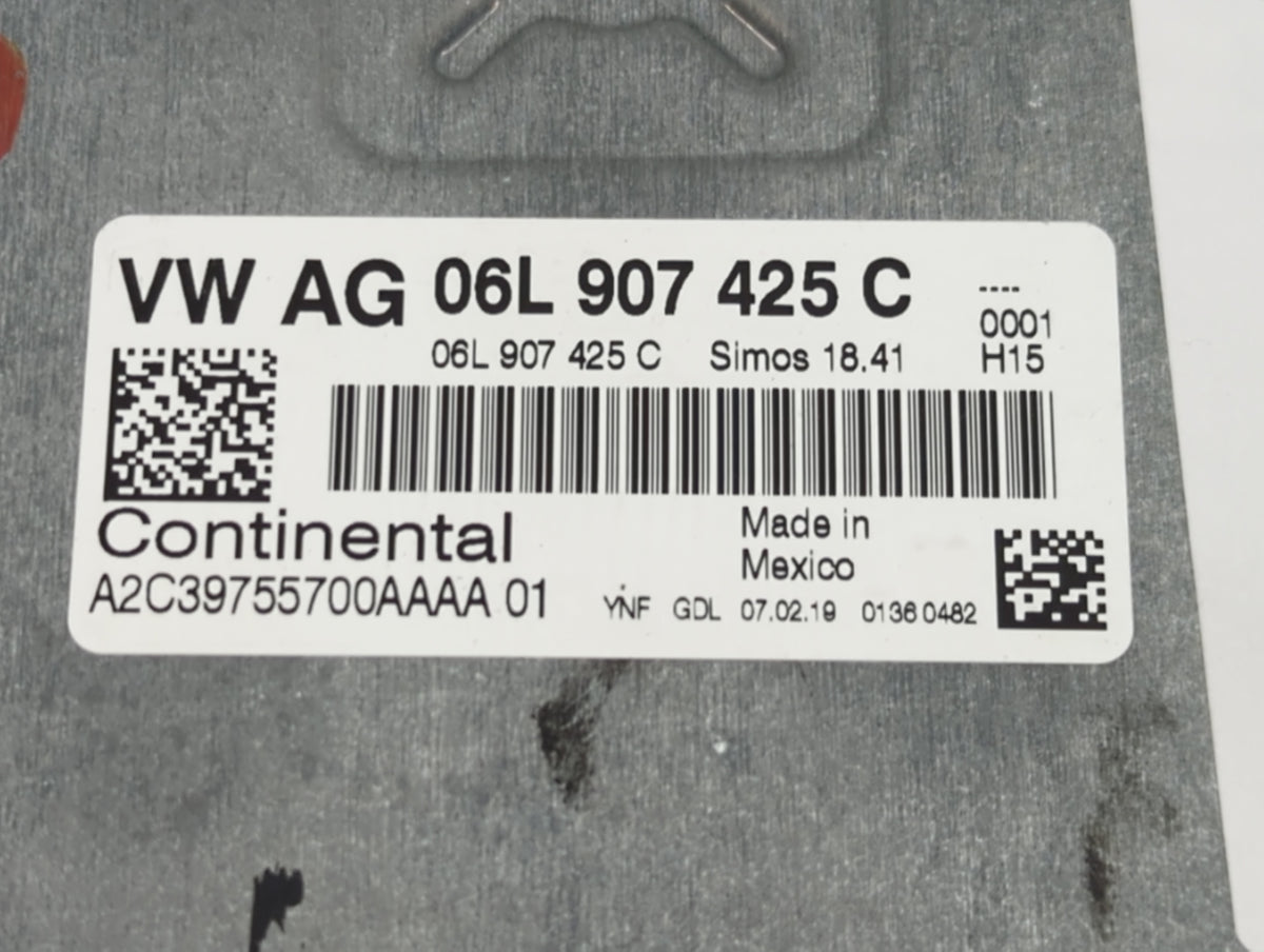 2018-2020 Audi Q5 PCM Engine Control Computer ECU ECM PCU OEM P/N:06L 907 425 C Fits 2018 2019 2020 OEM Used Auto Parts - Oe