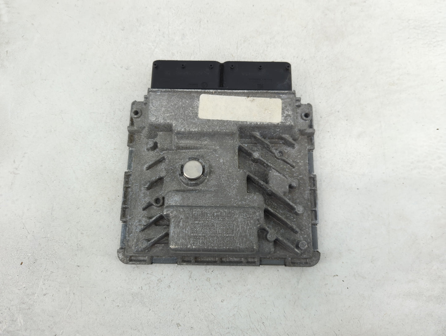 2018-2020 Audi Q5 PCM Engine Control Computer ECU ECM PCU OEM P/N:06L 907 425 C Fits Fits 2018 2019 2020 OEM Used Auto Parts