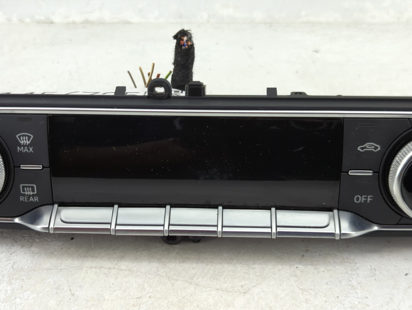 2018-2020 Audi Q5 Climate Control Module Temperature AC/Heater Replacement P/N:80A820043N Fits Fits 2017 2018 2019 2020 OEM 