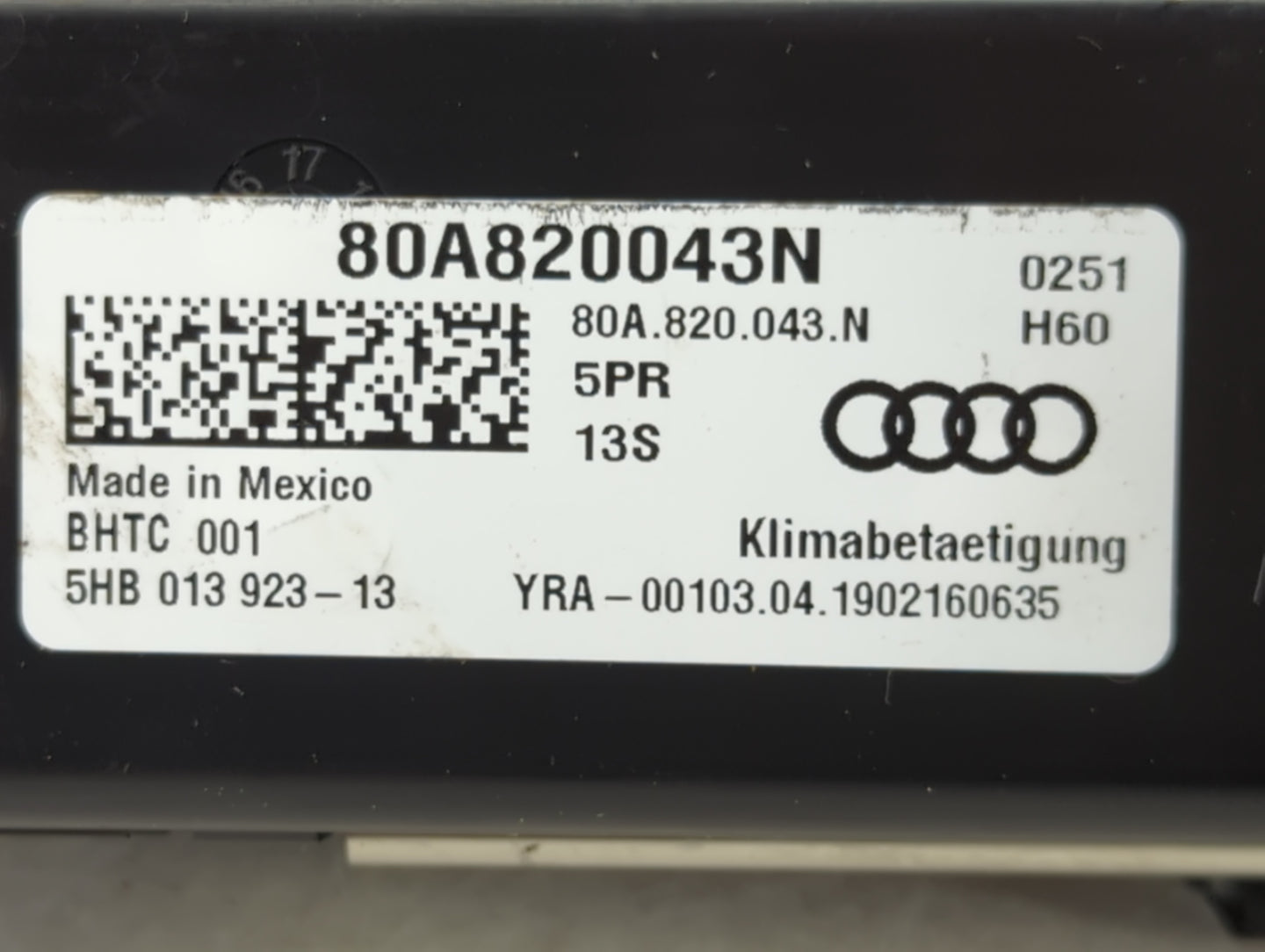 2018-2020 Audi Q5 Climate Control Module Temperature AC/Heater Replacement P/N:80A820043N Fits Fits 2017 2018 2019 2020 OEM 
