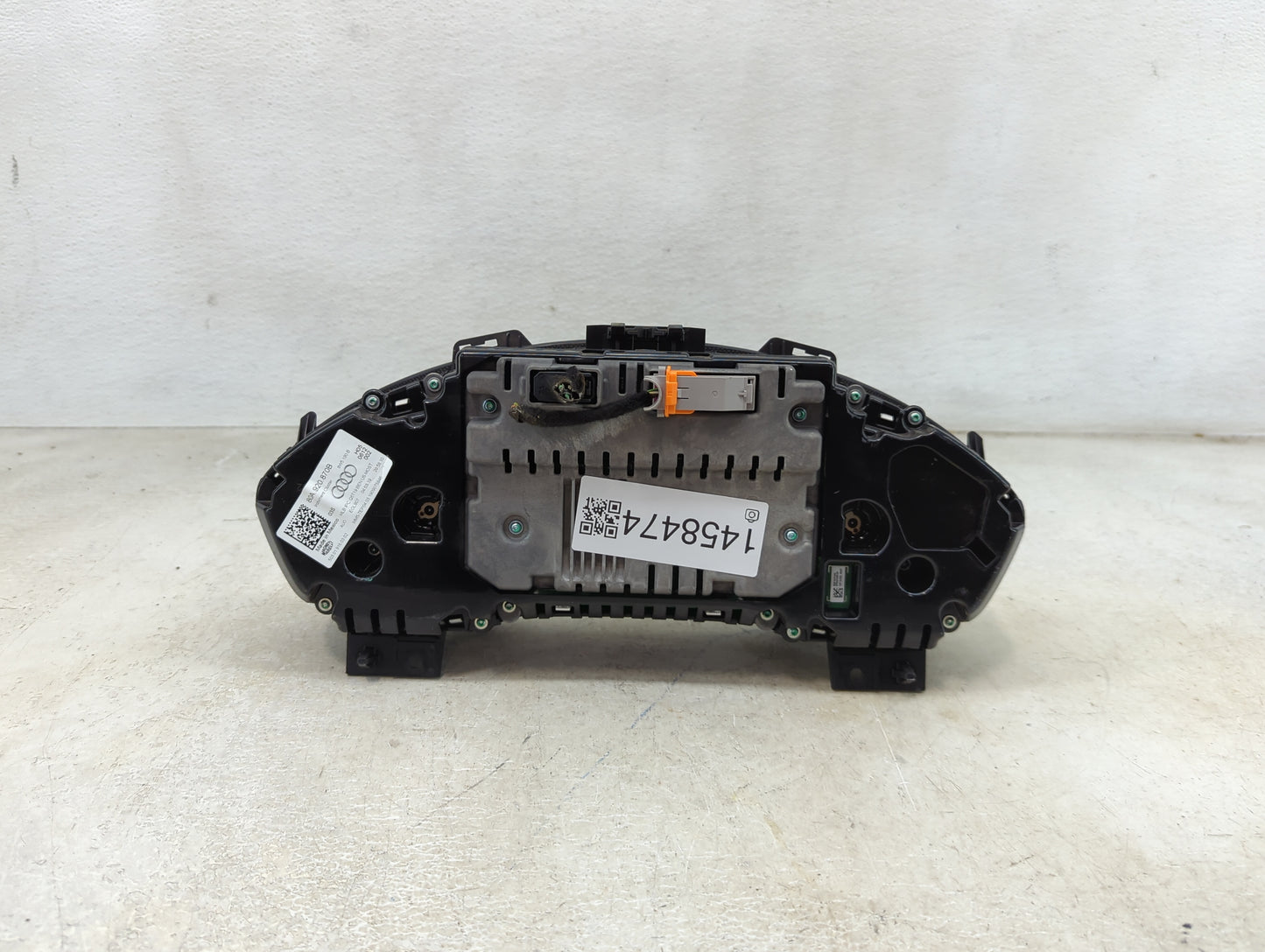 2019-2020 Audi Q5 Instrument Cluster Speedometer Gauges P/N:80A.920.870B 80A920870B Miles:46K Fits Fits 2019 2020 OEM Used A