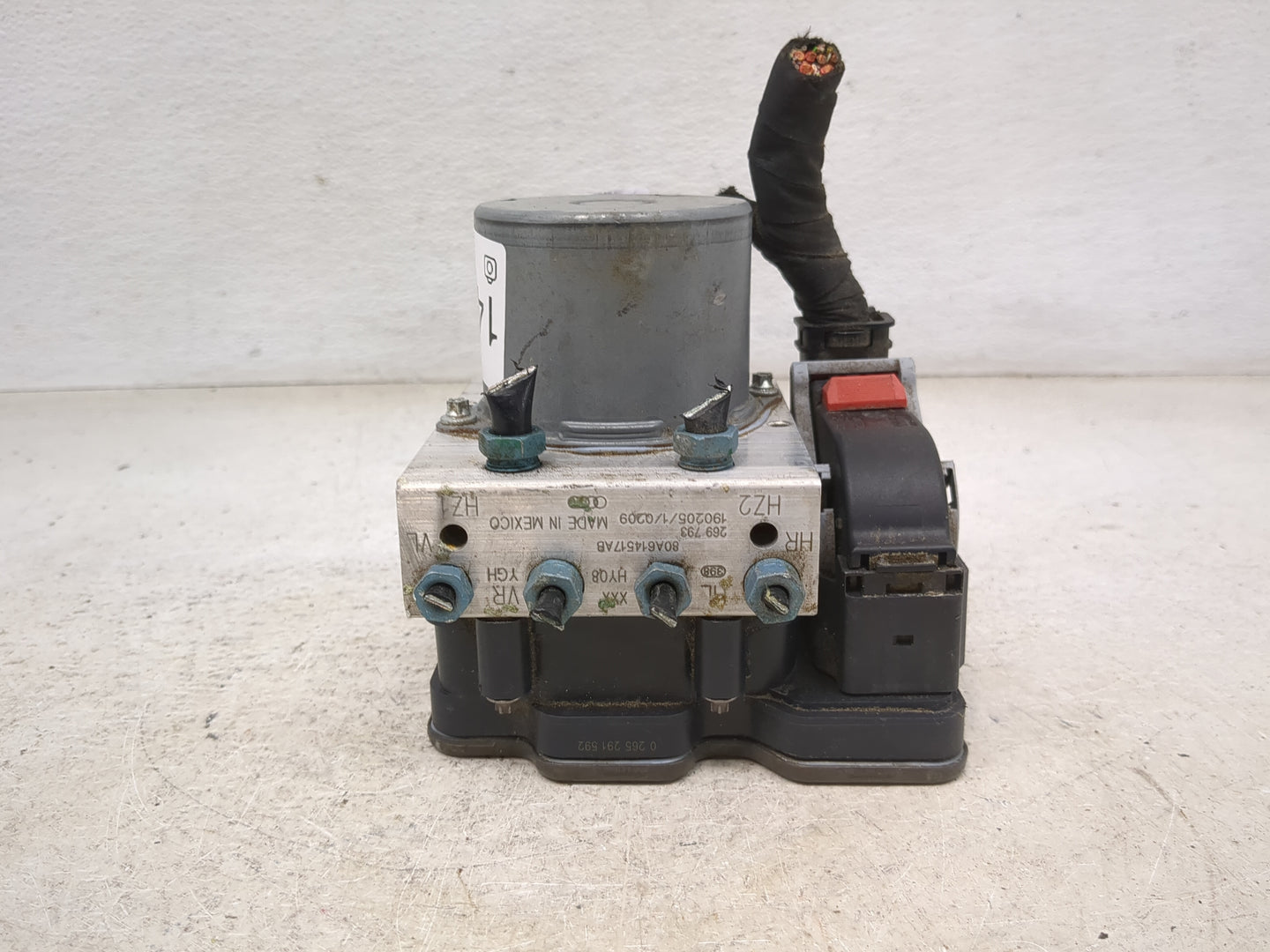 2018-2021 Audi Q5 ABS Pump Control Module Replacement P/N:80A614517AB 0265291692, 269793 Fits Fits 2018 2019 2020 2021 OEM U