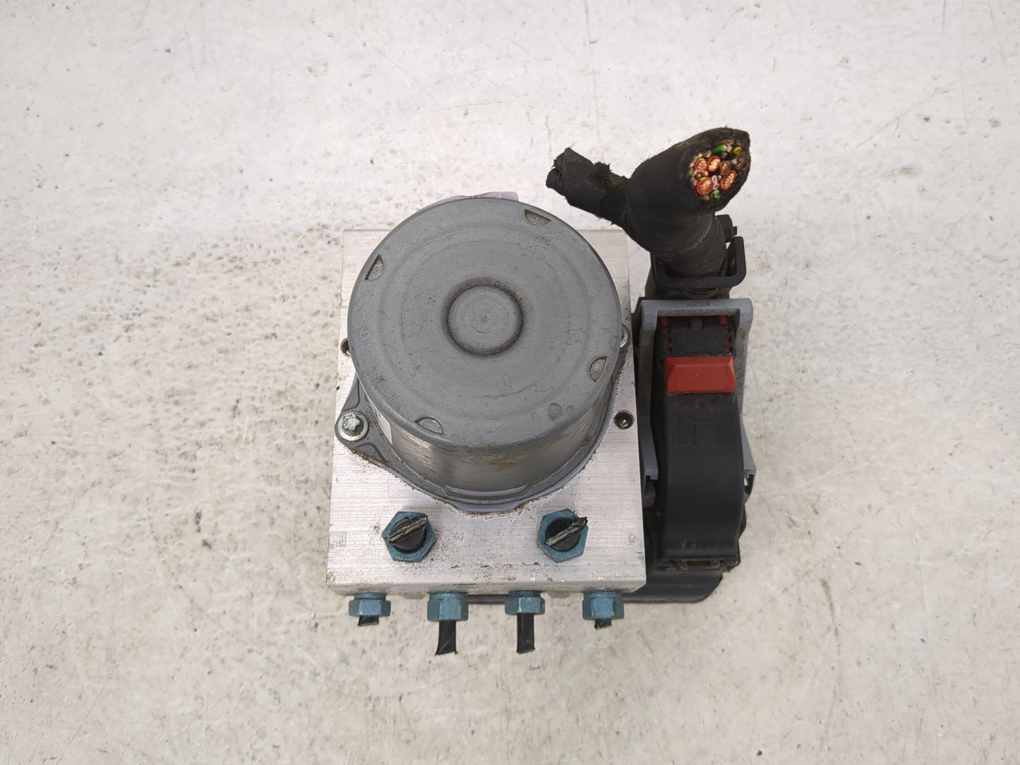 2018-2021 Audi Q5 ABS Pump Control Module Replacement P/N:80A614517AB 0265291692, 269793 Fits Fits 2018 2019 2020 2021 OEM U