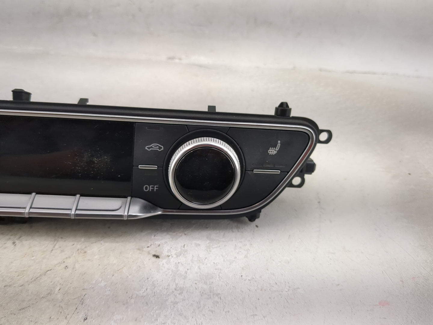 2018-2020 Audi Q5 Climate Control Module Temperature AC/Heater Replacement P/N:80A820043G 5HB 012 631-41 Fits OEM Used Auto 