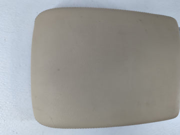 2018-2021 Audi Q5 Center Console Armrest Cover Lid P/N:1314414 Fits Fits 2018 2019 2020 2021 OEM Used Auto Parts