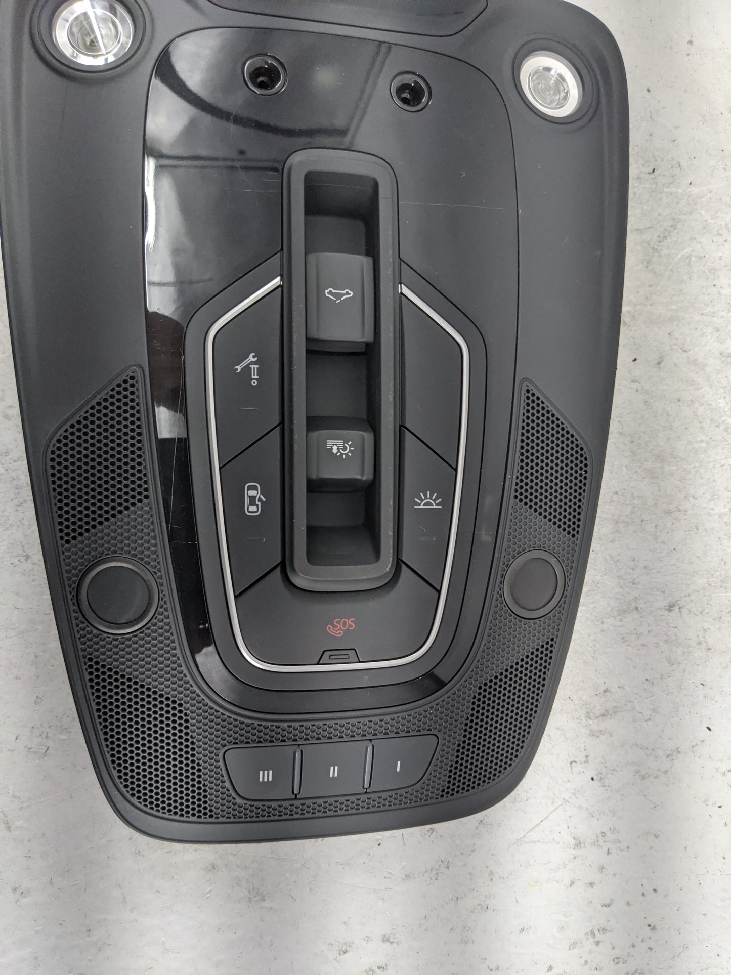 2019 Audi Q7 Overhead Console W/rear Climate Control - Oemusedautoparts1.com