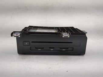 compare product 2019 Audi S4 Radio AM FM Cd Player Receiver Replacement P/N:8W5 035 880 C 8W5 035 880, A798I80JB121701 Fits Fits 2018 OEM Used Auto Parts