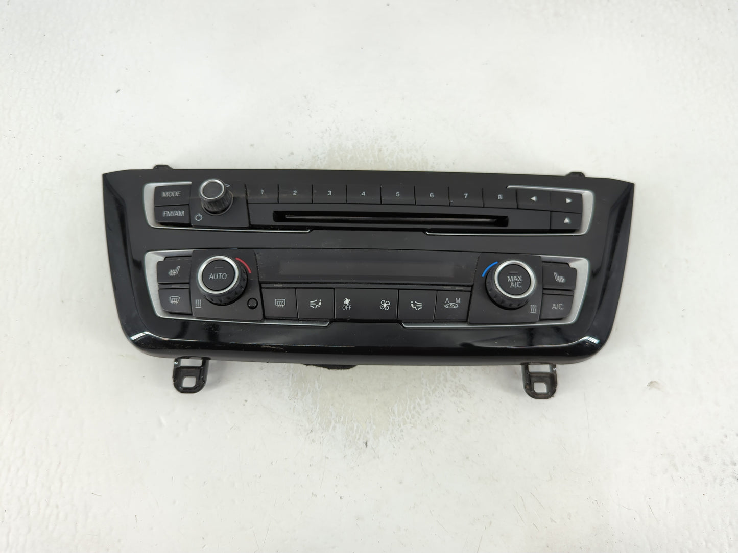 2019 Bmw 330i Radio AM FM Cd Player Receiver Replacement P/N:6131 6814188-01 Fits OEM Used Auto Parts - Oemusedautoparts1.co