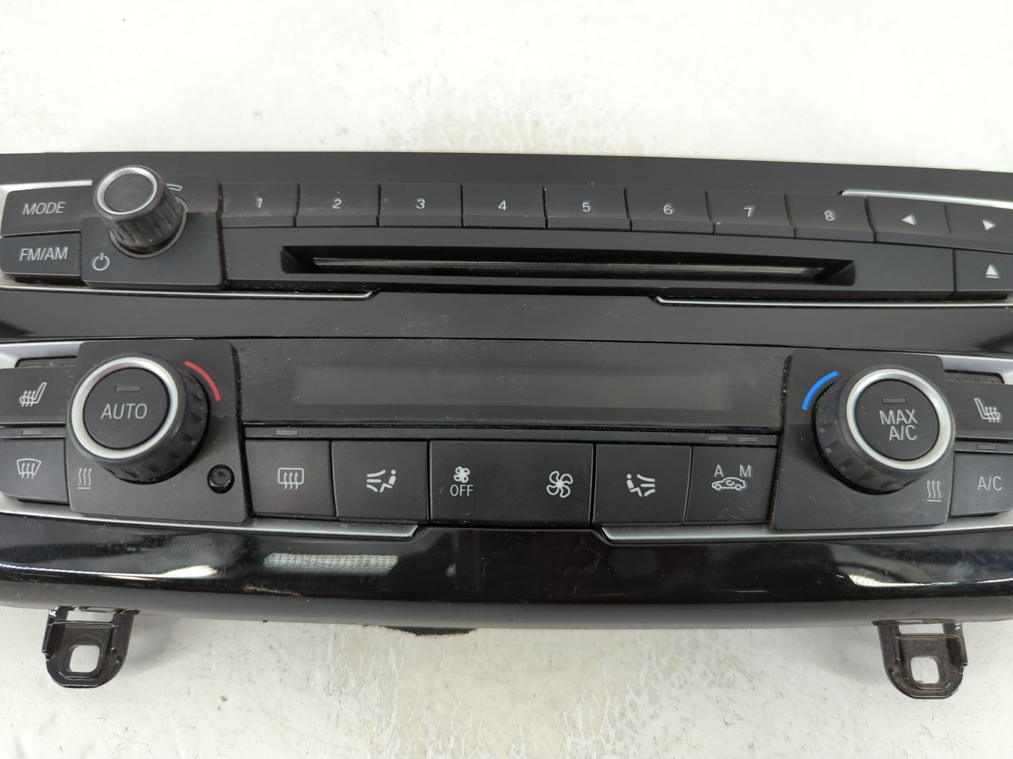 2019 Bmw 330i Radio AM FM Cd Player Receiver Replacement P/N:6131 6814188-01 Fits OEM Used Auto Parts - Oemusedautoparts1.co