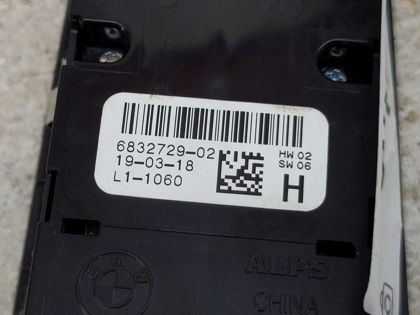 2019-2020 Bmw 330i Master Power Window Switch Replacement Driver Side Left P/N:6832729-02 Fits Fits 2019 2020 2021 OEM Used 