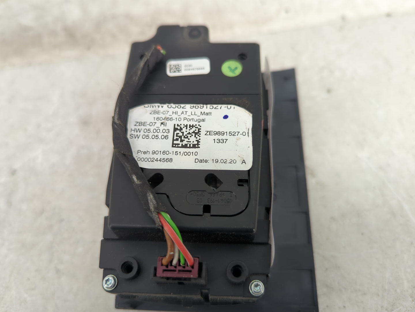 2019 Bmw 330i Radio AM FM Cd Player Receiver Replacement P/N:9891527-01 ZE9891527-01, 90160-151/0010 Fits OEM Used Auto Part