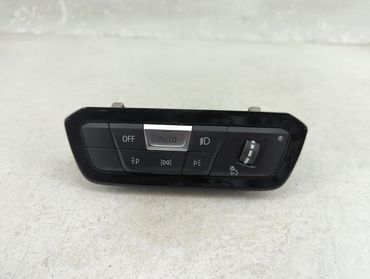 2019 Bmw 330i Headlight Head Light Switch Lamp Control - Oemusedautoparts1.com