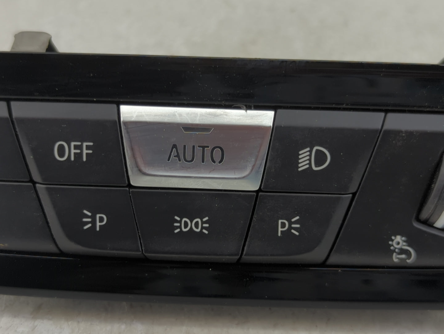 2019 Bmw 330i Headlight Head Light Switch Lamp Control - Oemusedautoparts1.com